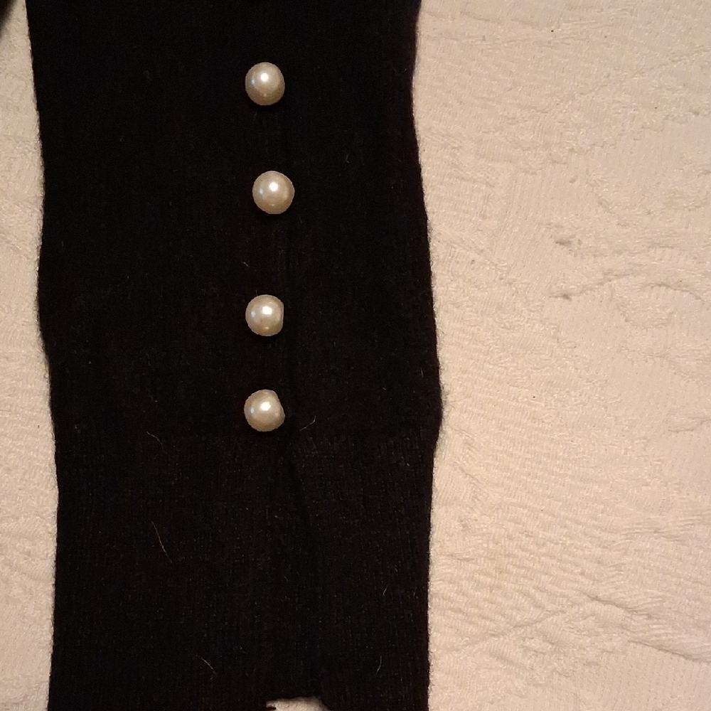 Luxe Belle France Black Cashmere Crew Neck Sweater With Pearl Sleeve Accents - Picture 7 of 11
